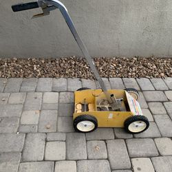 Rust Oleum Professional Striping Machine 