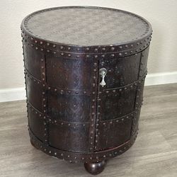 Kensington Hill Hadley Rustic Petition Leather Round Accent Table 22" diameter x 25" T