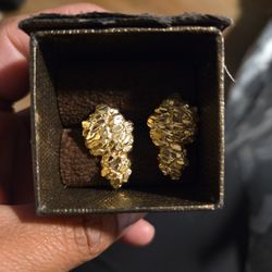 10k Gold Diamond Cut Nugget Earrings