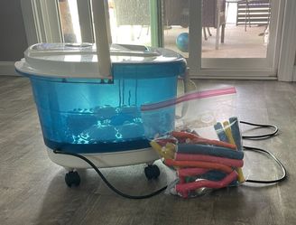 $15-Both Foot Spa & Hair Twisties!!!