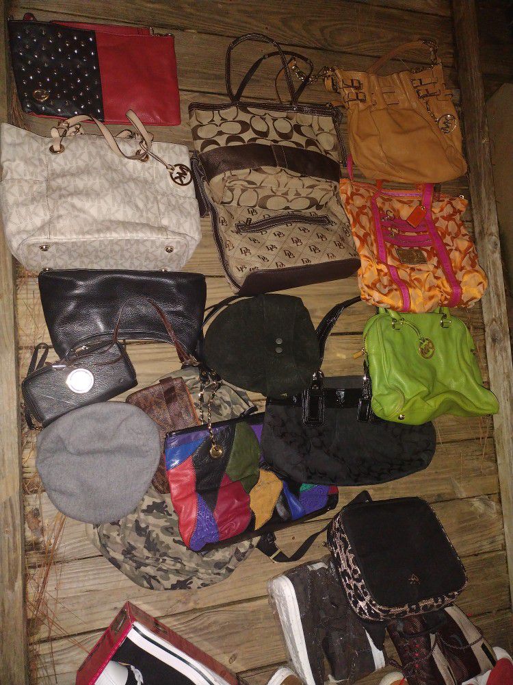 Various Name Brand Shoes And Purses Cheap!!!!