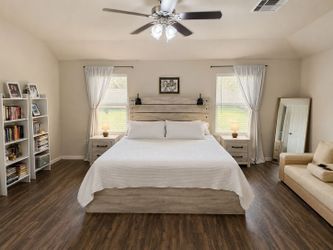 ✨ KING BEDROOM SET – CAMBECK COLLECTION – $725 OBO ✨