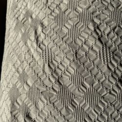 Bedspread, Full - Queen Size