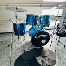 Complete drum set with cymbals