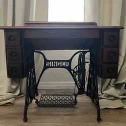 Antique Pre-World War (1913) Singer Sewing Machine with Original Accessories