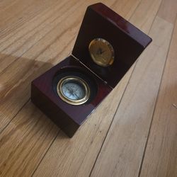 Clock&compass