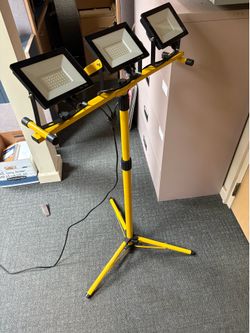 Nordic Hygge Worklight w/ 3 heads