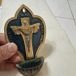 Beautiful Brass Sculpture Of Jesus Christ On The Cross 