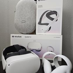 VR - Oculus Quest 2 64GB with Accessories for Sale in Artesia, CA