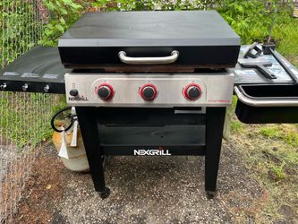 Blackstone Flat Top Gas Grill Full tank