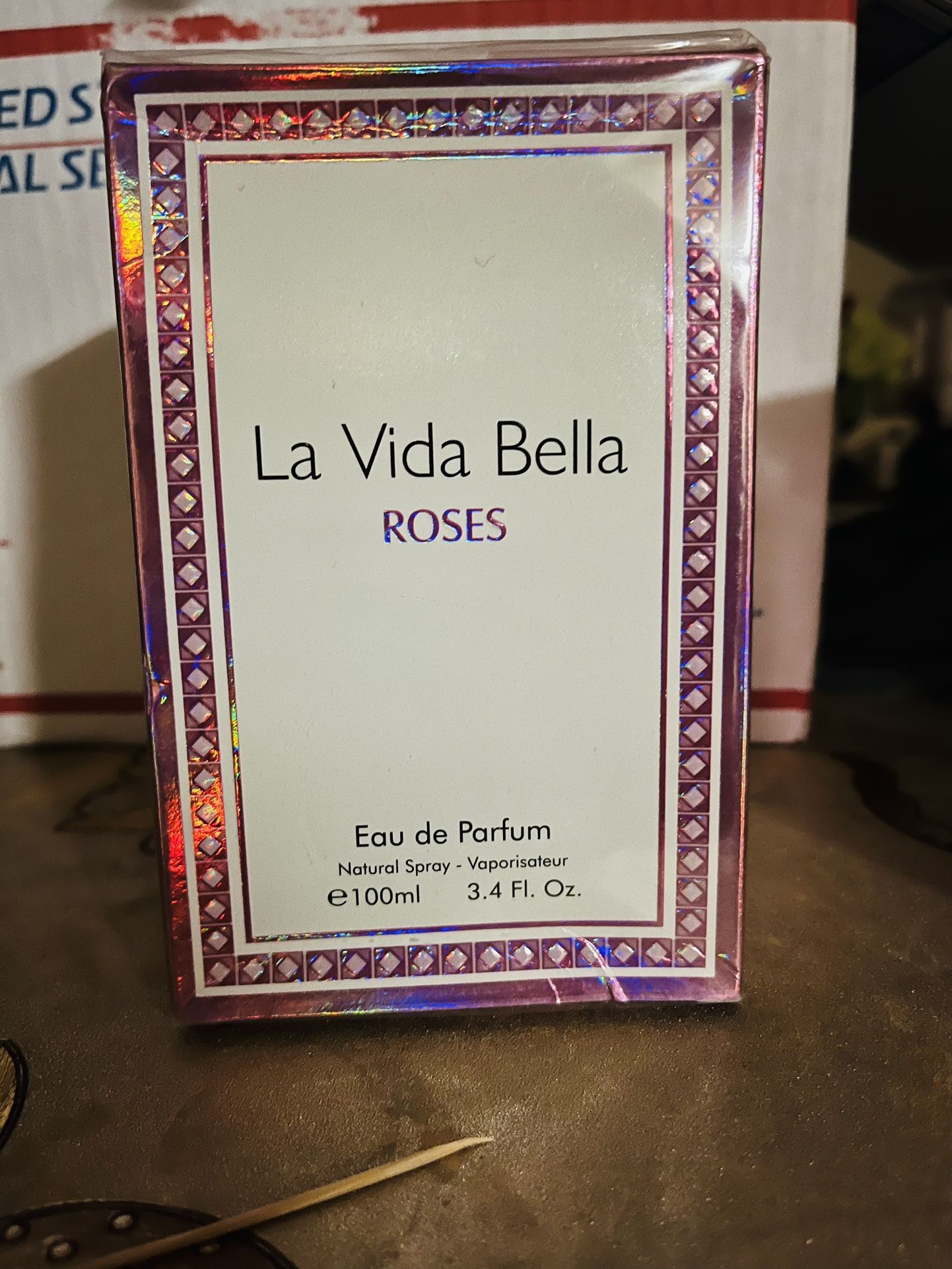 New Perfume La Vida Bella Roses
