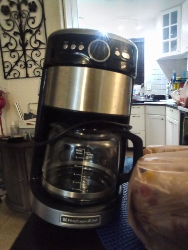 BLACK DECKER CM5000B Mill Brew 12Cup Programmable