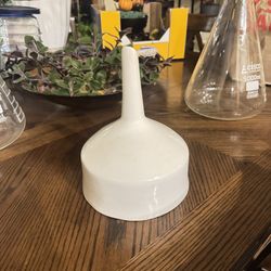 EISCO Buchner Funnel, 20cm - Porcelain - Straight Sides, Perforated Plate