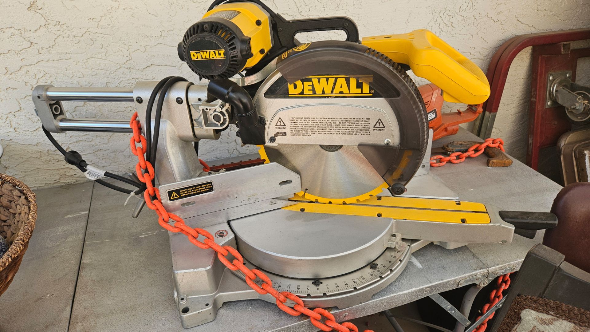 Dewalt 12inch miter saw
