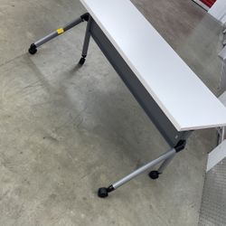 Bush’s Business Furniture Envision 60W folding training table