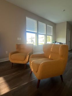 Living room chairs ( no free , best offer)