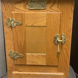 Vintage Oak Wood Olde Tyme Ice Box Chest Cabinet End Table, bar decor