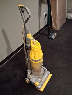 Dyson dc7
