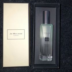  Jo Malone 