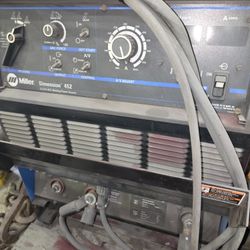 Miller Dimension 452 Welder