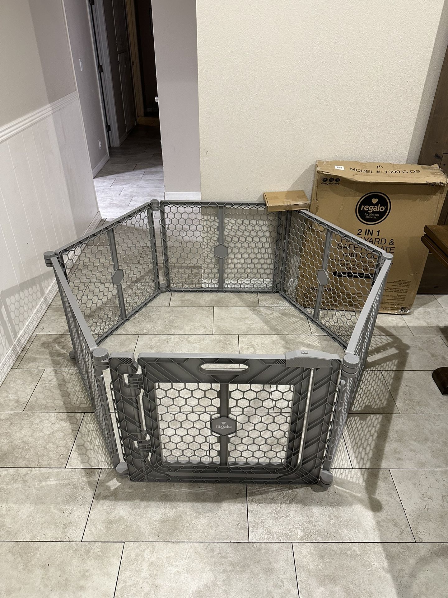 Extra Large Play Yard / Pet Fence