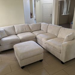 Sectional Set