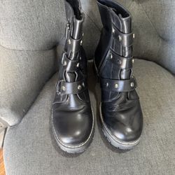 Black buckle Boots
