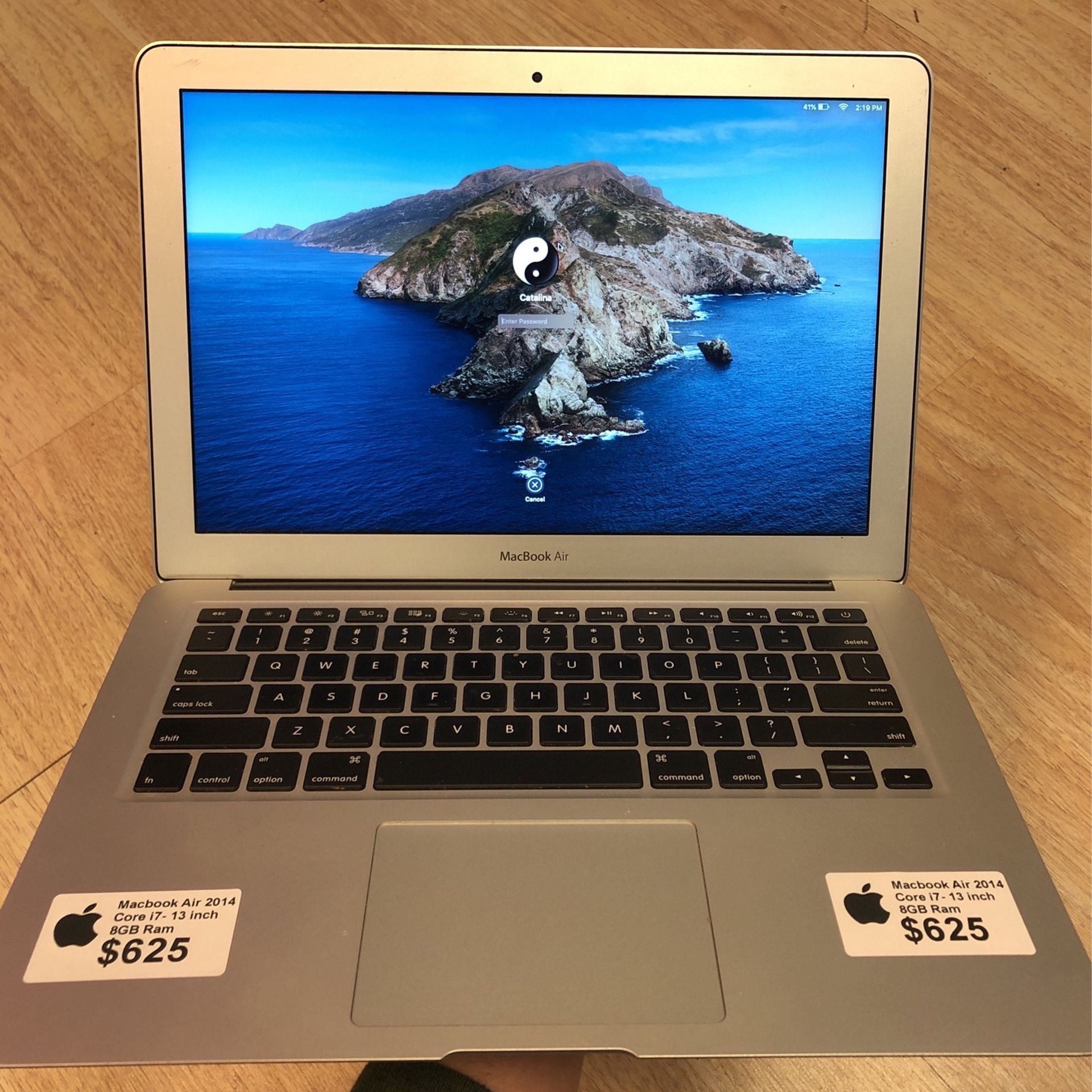 2015 MacBook Air $625$ Core i7/8GB Ram