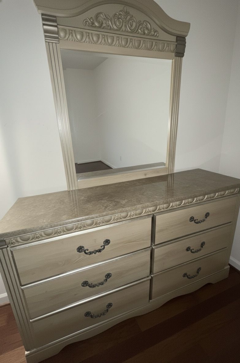 🪞 Ashley Furniture Marble-Top Dresser & Nightstand Set – $350 Or best Offer