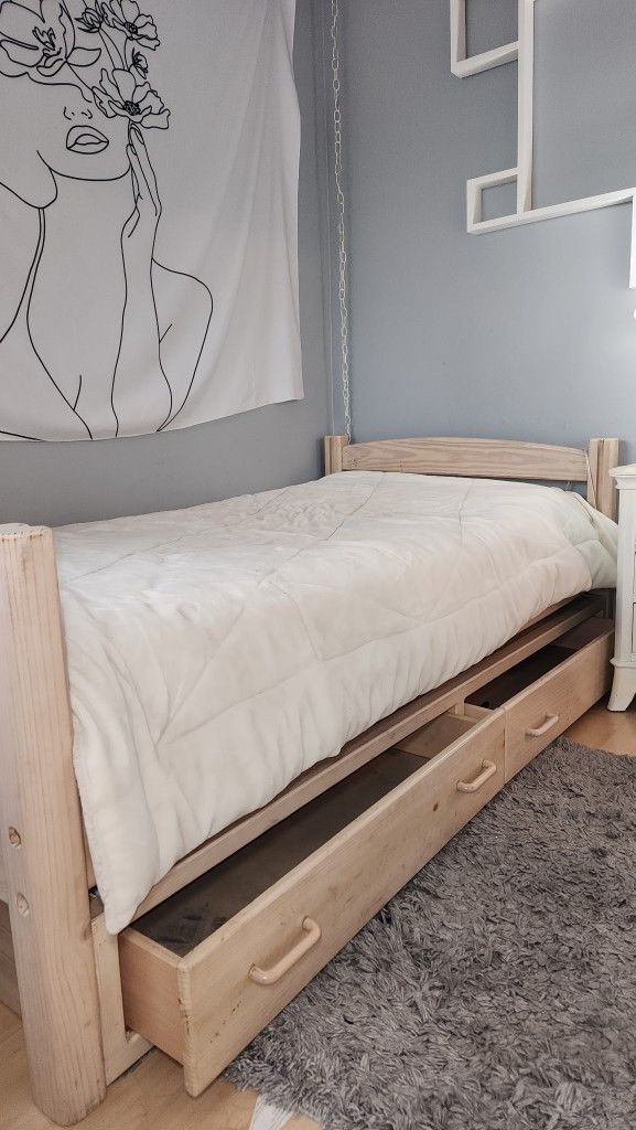 4 Piece Bedroom Set