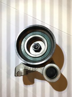 Land cruiser timing belt tensioner (2007?)