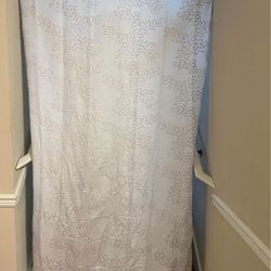Light Weight Curtain 