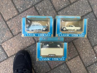 ERTL 1952 Cadillac 1957 Thunderbird 1948 Jaguar Die Cast Metal Classic Car New