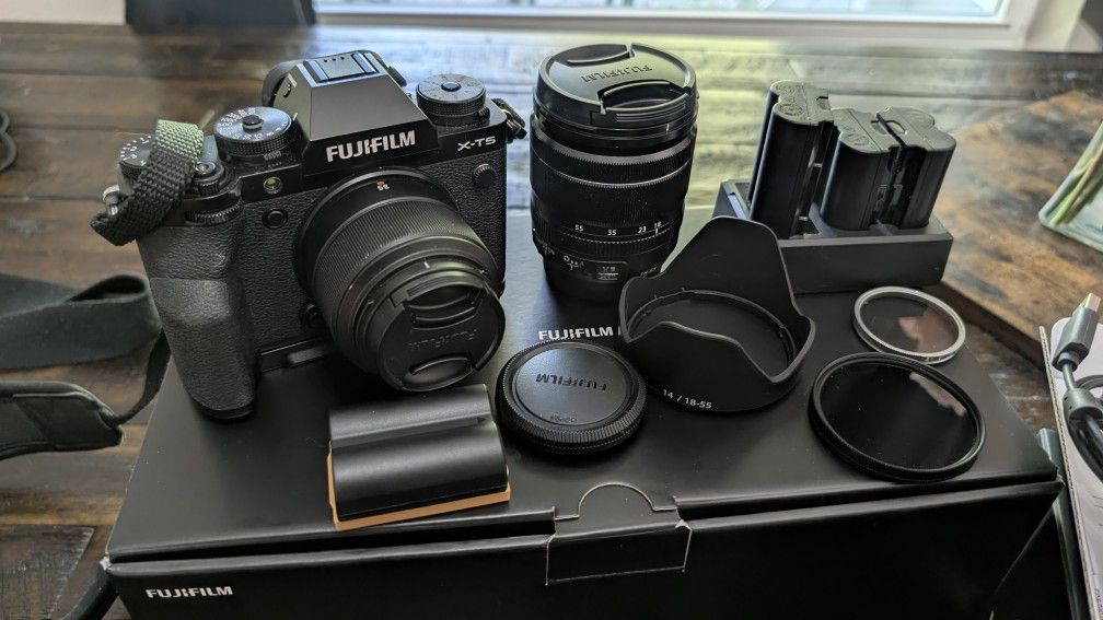 Fujifilm X TF mirrorless digital camera with XF18 55mmF2.8 4 R LM OIS and XC35mmF2