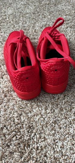 Red heart Air Force 1