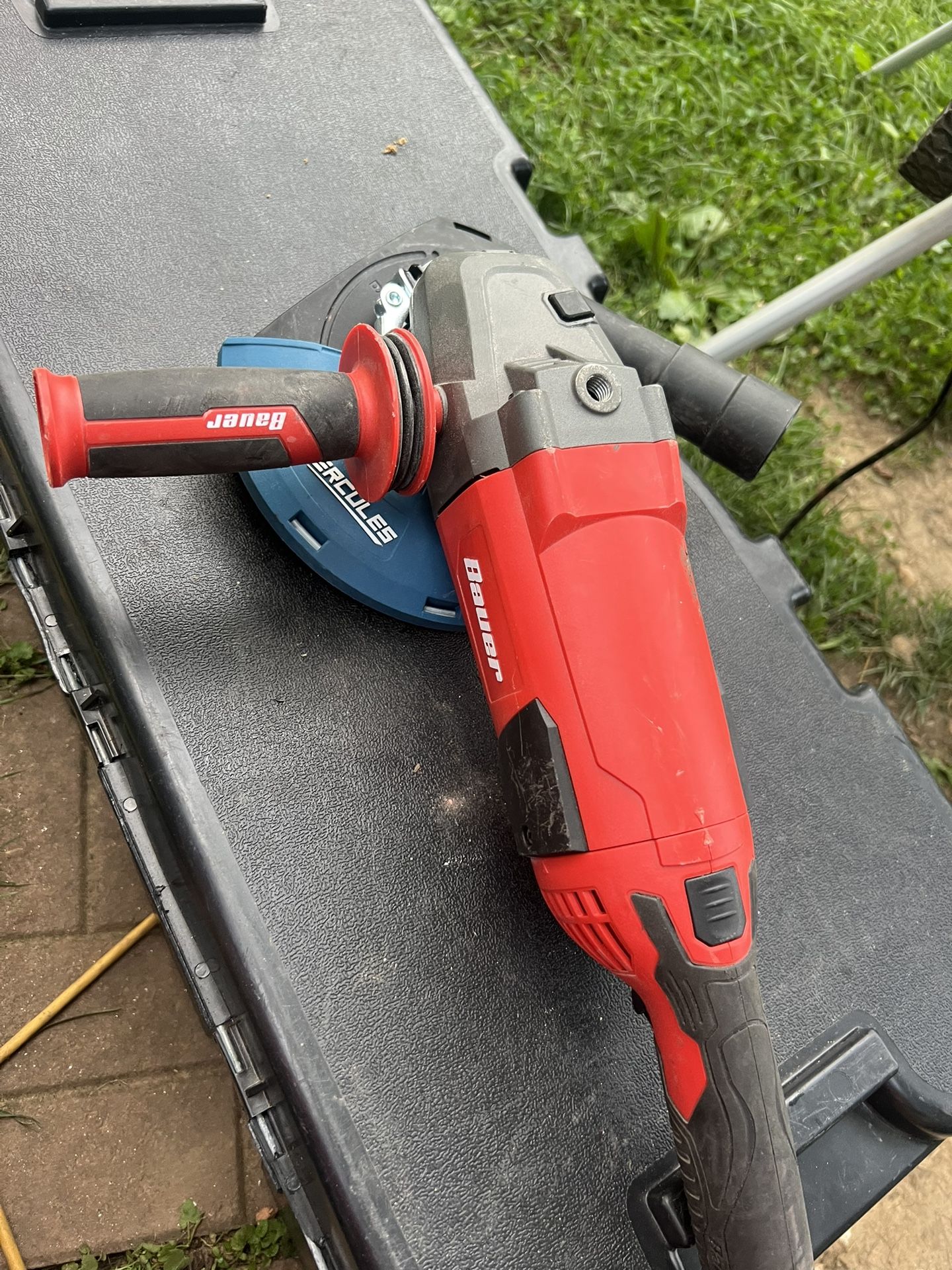 BAUER 15 Amp, 7 in. Angle Grinder twist handle W/ universal surface