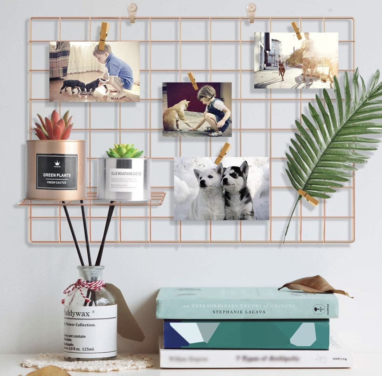 Grid Photo Wall, Wire Wall Grid Panel for Photo Hanging Display Metal Grid Wall Decor Organizer Mesh Panels Display Wall Storage 25.6 x 17.7inch - Ro