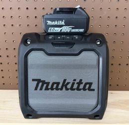 NEW! Makita XRM08B 12V/18V Bluetooth Job Site Speaker w/6Ah Battery