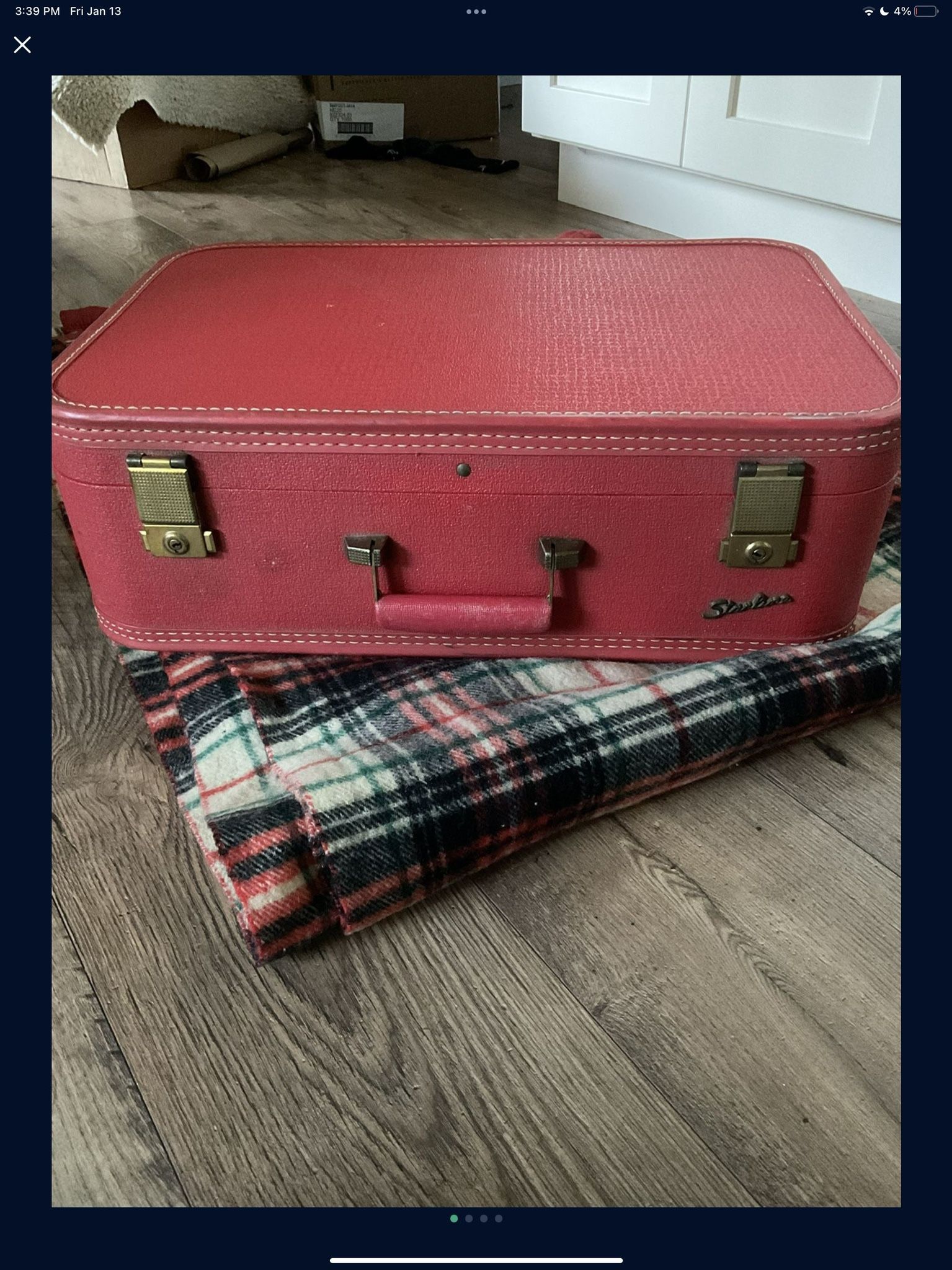 Vintage Starline red suitcase great condition