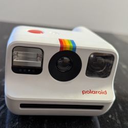 Polaroid Go Plus Clip Gen 2 Instant Camera