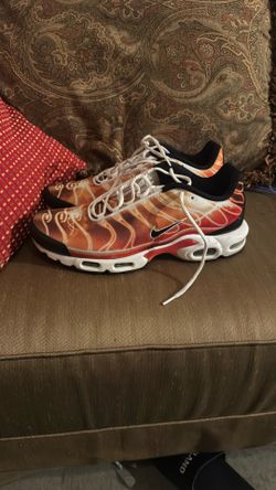 NIKE AIR MAX PLUS ORANGE