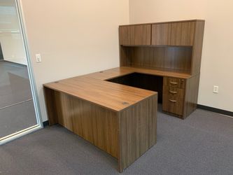 L-Shaped Desk with Hutch – Extra Storage Desk