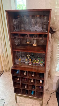 Mini bar wood
