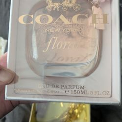 Coach Floral Gift Set , Large 5 oz Size