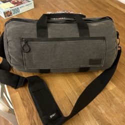 RYOT Pro-Duffle Carbon Series Smell-Proof Bag 