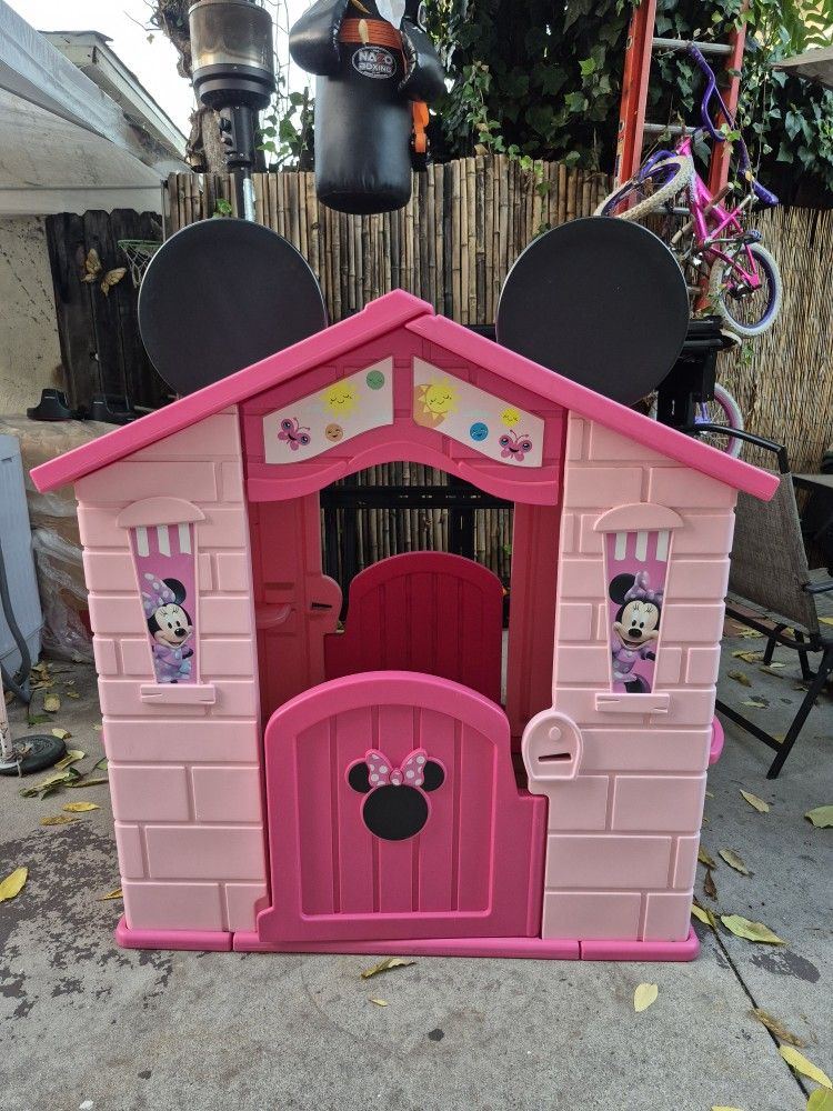 Mini Mouse House