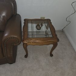 2 End Tables