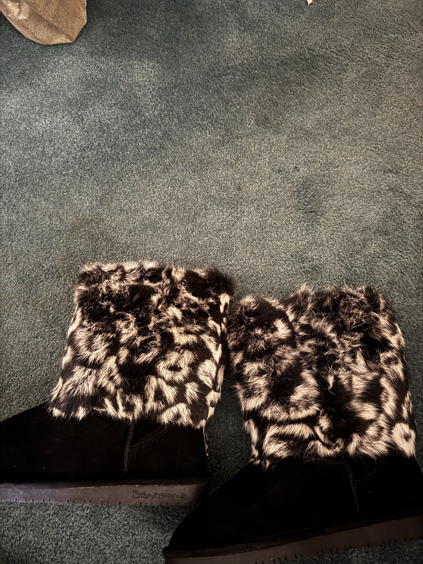 Bear paw Boots New With Tags Size 9