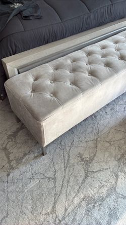 Bedroom bench