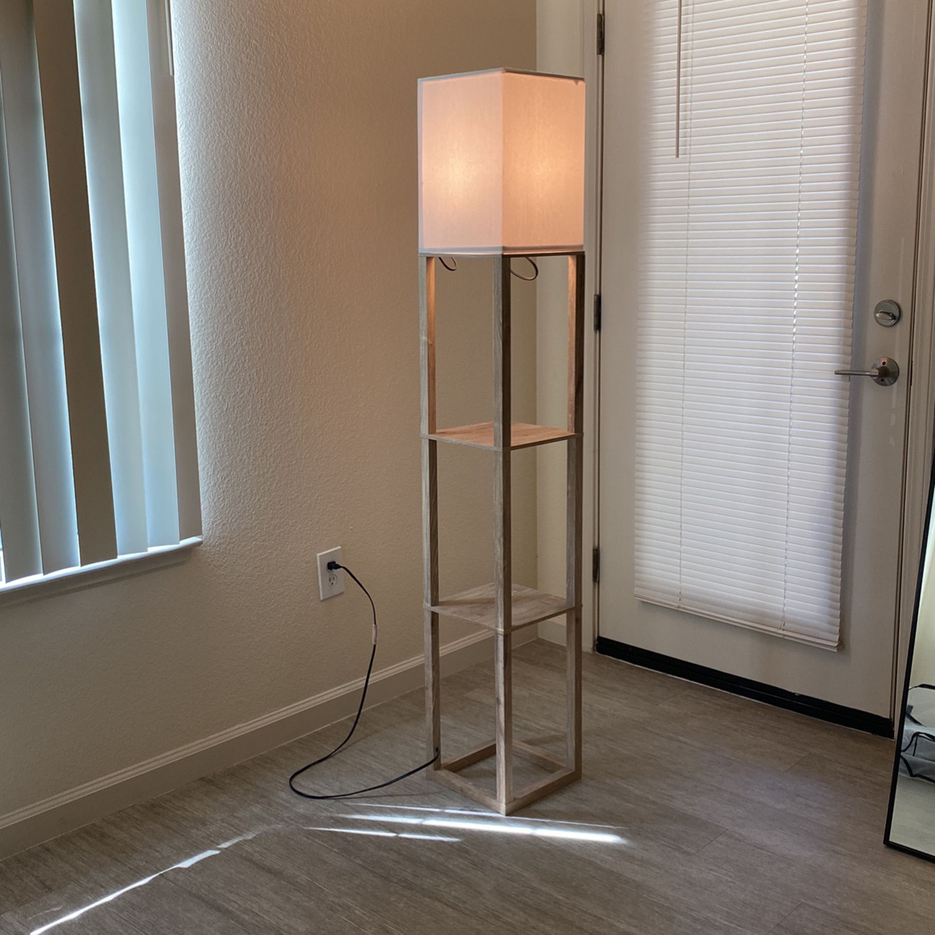 Light Stand With Shelves 